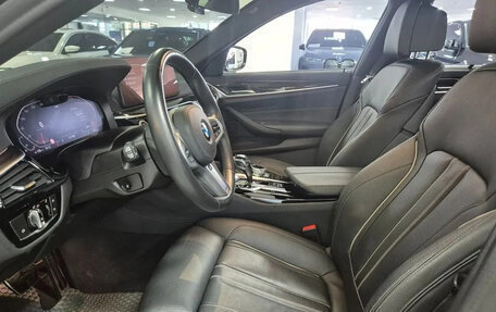 BMW 5 серия, 2022 год, 3 450 000 рублей, 10 фотография