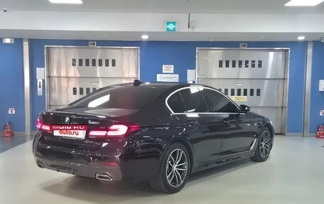 BMW 5 серия, 2022 год, 3 450 000 рублей, 2 фотография