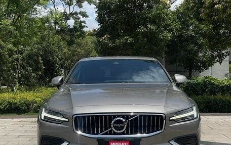 Volvo S60 III, 2021 год, 2 280 555 рублей, 2 фотография