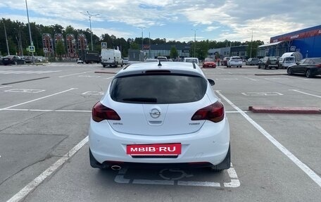 Opel Astra J, 2011 год, 650 000 рублей, 3 фотография