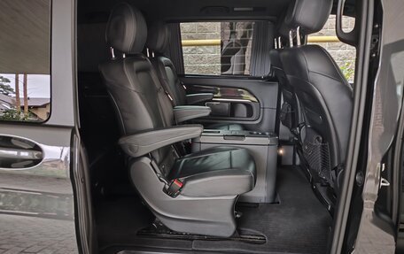 Mercedes-Benz V-Класс, 2019 год, 8 500 000 рублей, 21 фотография