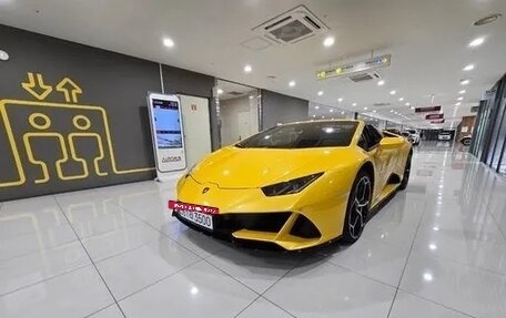 Lamborghini Huracán, 2022 год, 27 900 000 рублей, 5 фотография