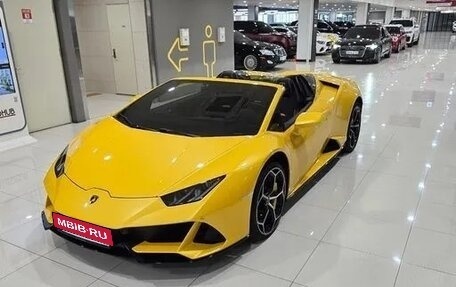 Lamborghini Huracán, 2022 год, 27 900 000 рублей, 17 фотография
