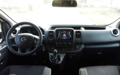 Opel Vivaro B, 2017 год, 2 000 000 рублей, 9 фотография