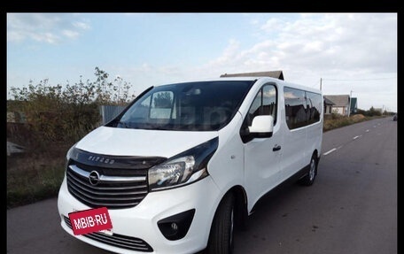 Opel Vivaro B, 2017 год, 2 000 000 рублей, 2 фотография