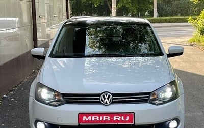 Volkswagen Polo VI (EU Market), 2014 год, 1 050 000 рублей, 1 фотография
