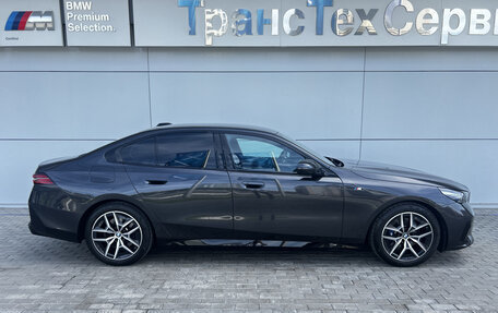 BMW 5 серия, 2024 год, 7 950 000 рублей, 5 фотография