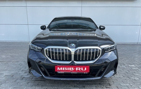 BMW 5 серия, 2024 год, 7 950 000 рублей, 2 фотография