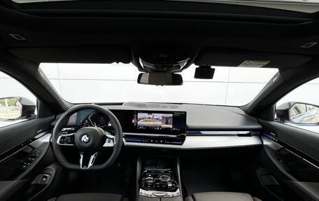 BMW 5 серия, 2024 год, 7 950 000 рублей, 17 фотография