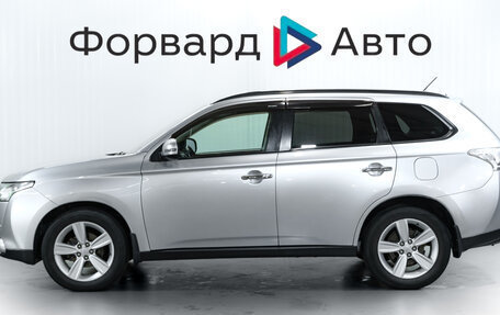 Mitsubishi Outlander III рестайлинг 3, 2012 год, 1 650 000 рублей, 4 фотография