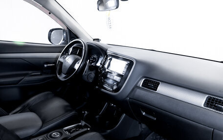 Mitsubishi Outlander III рестайлинг 3, 2012 год, 1 650 000 рублей, 18 фотография
