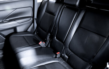 Mitsubishi Outlander III рестайлинг 3, 2012 год, 1 650 000 рублей, 27 фотография