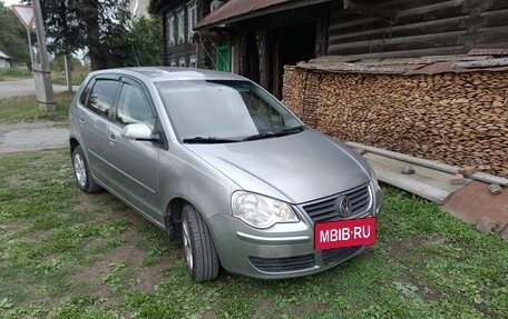 Volkswagen Polo IV рестайлинг, 2005 год, 310 000 рублей, 2 фотография