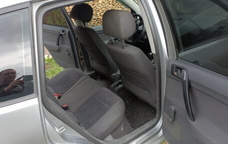 Volkswagen Polo IV рестайлинг, 2005 год, 310 000 рублей, 10 фотография