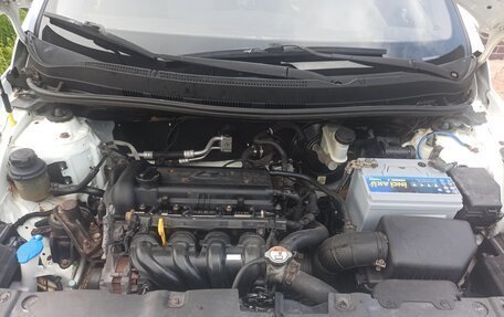 Hyundai Solaris II рестайлинг, 2012 год, 450 000 рублей, 7 фотография