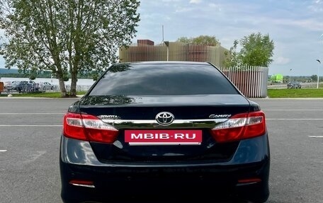 Toyota Camry, 2013 год, 1 835 000 рублей, 8 фотография