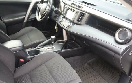 Toyota RAV4, 2015 год, 1 690 000 рублей, 16 фотография