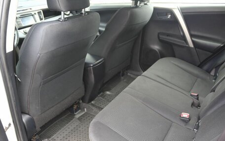 Toyota RAV4, 2015 год, 1 690 000 рублей, 15 фотография