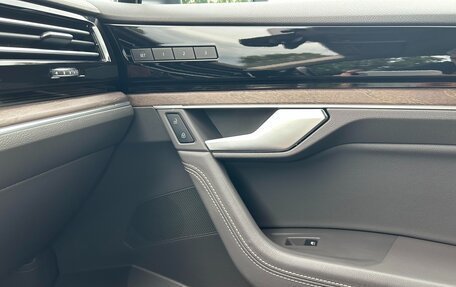 Volkswagen Touareg III, 2019 год, 5 010 000 рублей, 21 фотография