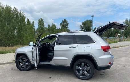 Jeep Grand Cherokee, 2010 год, 1 850 000 рублей, 13 фотография