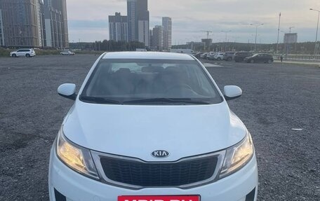 KIA Rio III рестайлинг, 2013 год, 880 000 рублей, 3 фотография