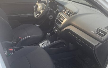 KIA Rio III рестайлинг, 2013 год, 880 000 рублей, 13 фотография