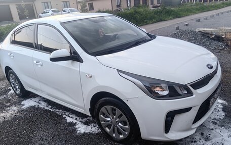 KIA Rio IV, 2017 год, 1 300 000 рублей, 2 фотография