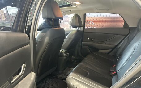 Hyundai Elantra, 2023 год, 1 999 990 рублей, 14 фотография