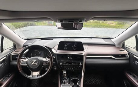 Lexus RX IV рестайлинг, 2021 год, 4 500 000 рублей, 4 фотография