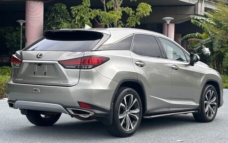 Lexus RX IV рестайлинг, 2021 год, 4 500 000 рублей, 11 фотография