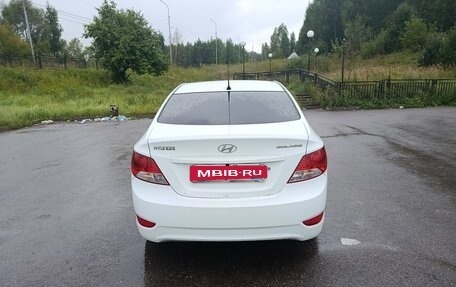 Hyundai Solaris II рестайлинг, 2011 год, 699 000 рублей, 6 фотография