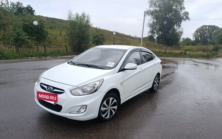 Hyundai Solaris II рестайлинг, 2011 год, 699 000 рублей, 2 фотография