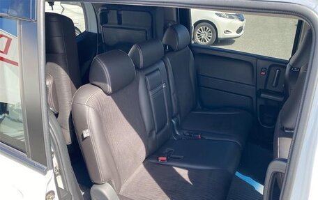 Honda Freed I, 2016 год, 738 000 рублей, 16 фотография