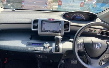 Honda Freed I, 2016 год, 738 000 рублей, 12 фотография