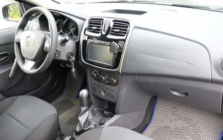 Renault Sandero II рестайлинг, 2016 год, 847 000 рублей, 10 фотография