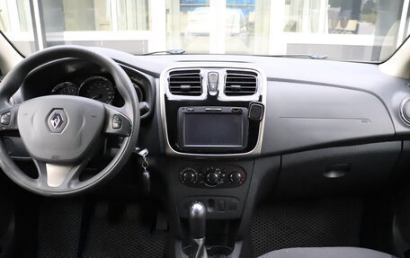 Renault Sandero II рестайлинг, 2016 год, 847 000 рублей, 11 фотография