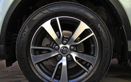 Toyota RAV4, 2018 год, 2 452 900 рублей, 4 фотография