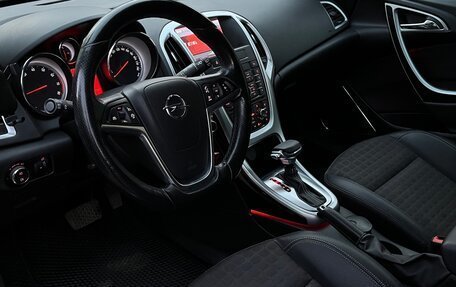 Opel Astra J, 2013 год, 935 000 рублей, 3 фотография