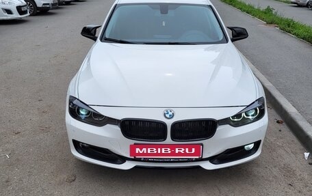 BMW 3 серия, 2012 год, 2 000 000 рублей, 8 фотография