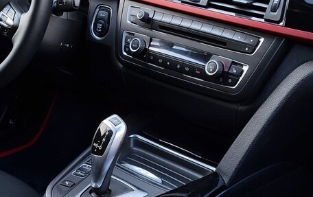 BMW 3 серия, 2012 год, 2 000 000 рублей, 23 фотография