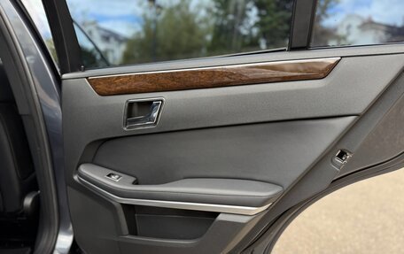 Mercedes-Benz E-Класс, 2010 год, 1 600 000 рублей, 12 фотография