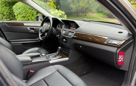Mercedes-Benz E-Класс, 2010 год, 1 600 000 рублей, 8 фотография