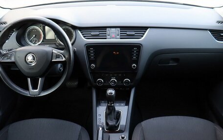Skoda Octavia, 2017 год, 1 500 000 рублей, 13 фотография