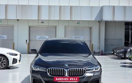BMW 5 серия, 2022 год, 3 100 000 рублей, 3 фотография