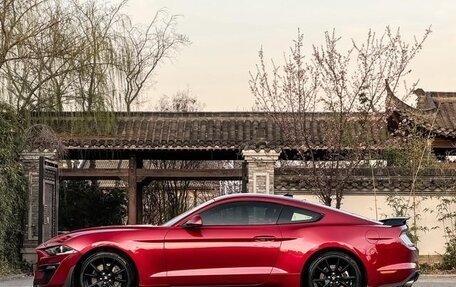Ford Mustang VI рестайлинг, 2022 год, 2 780 000 рублей, 7 фотография