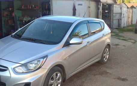 Hyundai Solaris II рестайлинг, 2012 год, 730 000 рублей, 1 фотография
