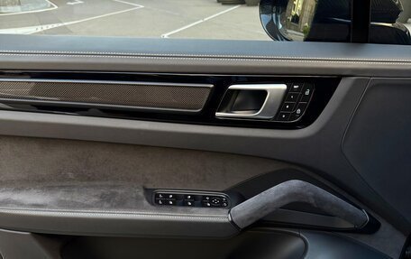 Porsche Cayenne III, 2021 год, 17 700 000 рублей, 6 фотография