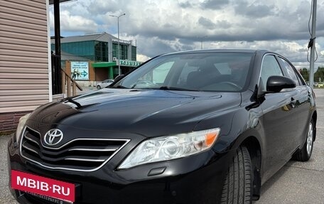 Toyota Camry, 2011 год, 1 550 000 рублей, 2 фотография