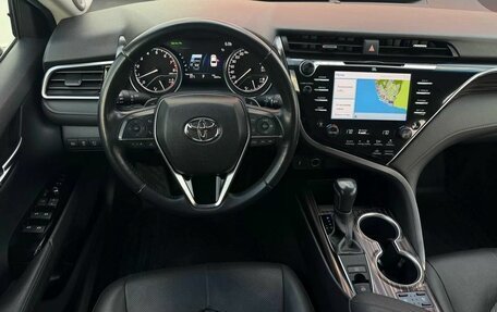 Toyota Camry, 2020 год, 3 830 000 рублей, 8 фотография