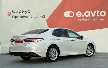Toyota Camry, 2020 год, 3 830 000 рублей, 6 фотография